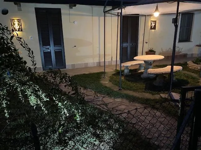 Agriturismo San Michele مزرعة للإقامة